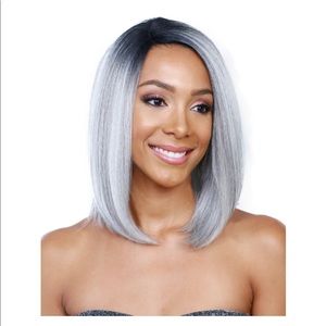 Bobbi Boss lace front wig MLF-74 Copper TT1B-Plat